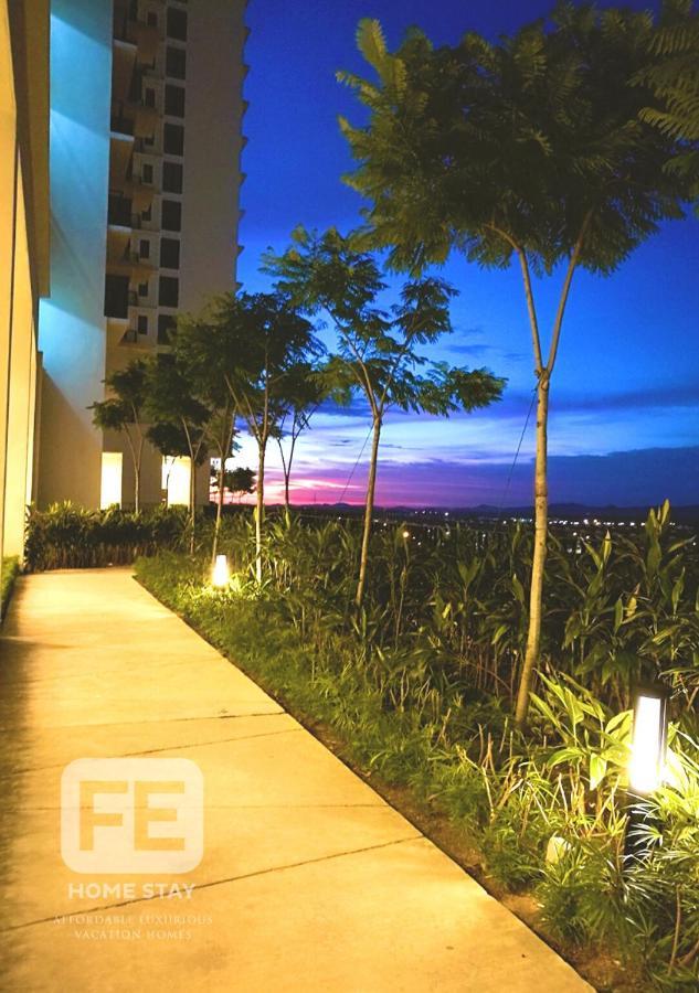 Netflix Wifi Trefoil Homestay Setia Alam Sacc Homestay Fe Shah Alam Esterno foto